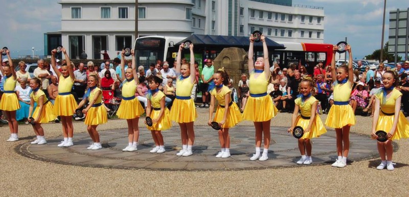 Our girls - Cheerleading at Tutti Fruitti Festival